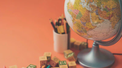 10 considerations for applying to UK PhD programs featured image